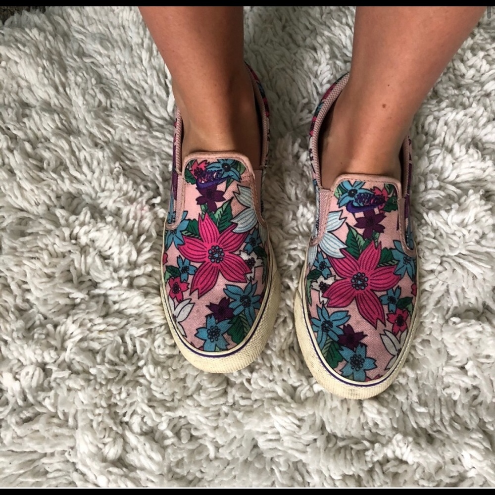 Nike floral slip-ons